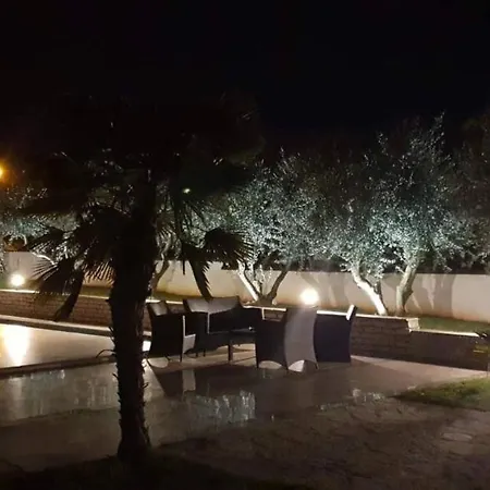 Appartement Andrija 1 *